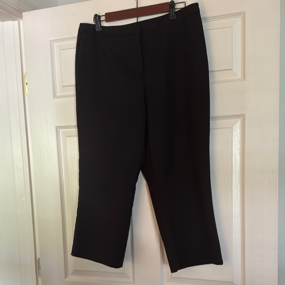 New York and Company cropped dress pants
